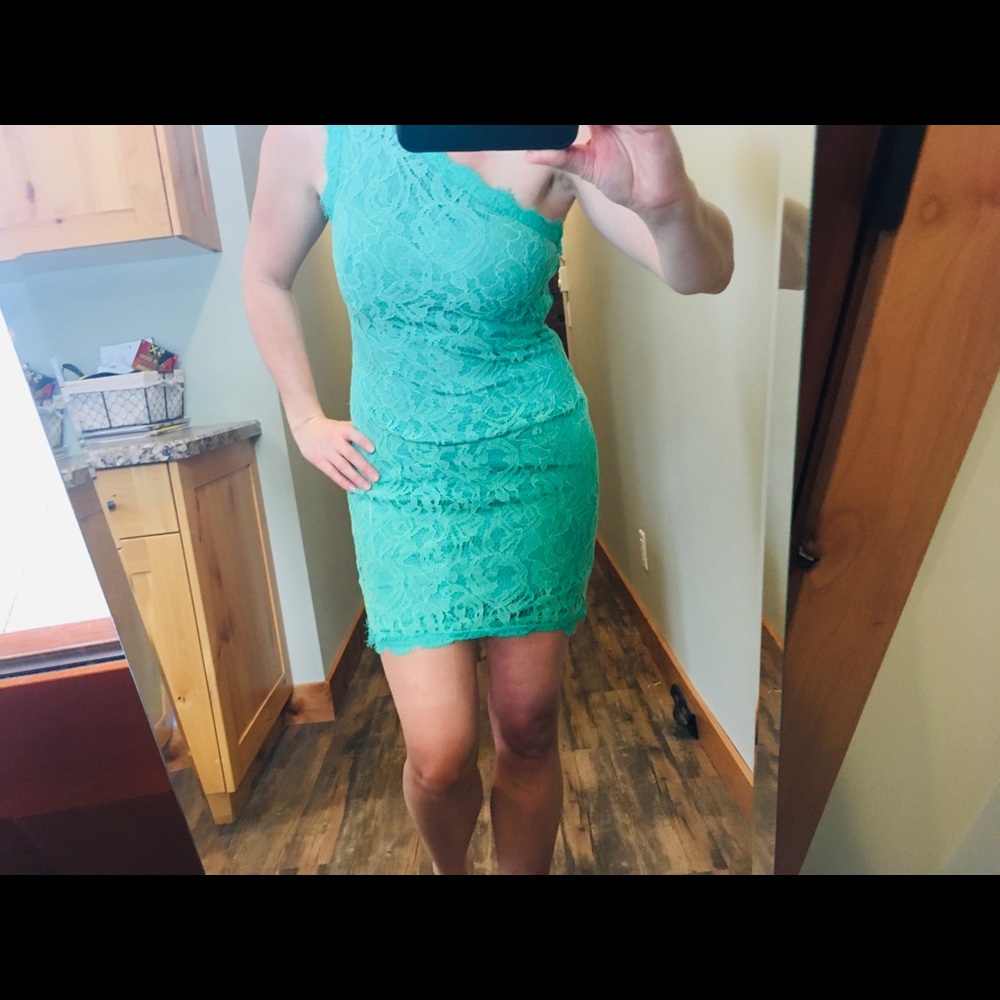 Super cute lace dress